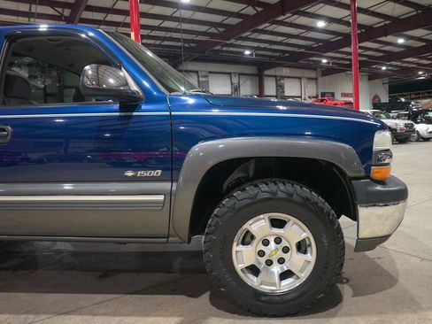Used 2000 Chevrolet Silverado 1500 LS w/ Off-Road Chassis Pkg AWD/4WD image 11