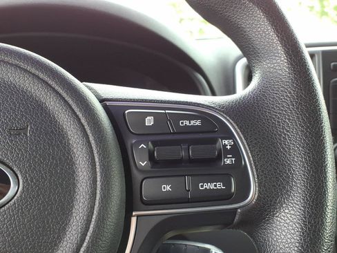 Used 2017 Kia Sportage LX FWD image 25