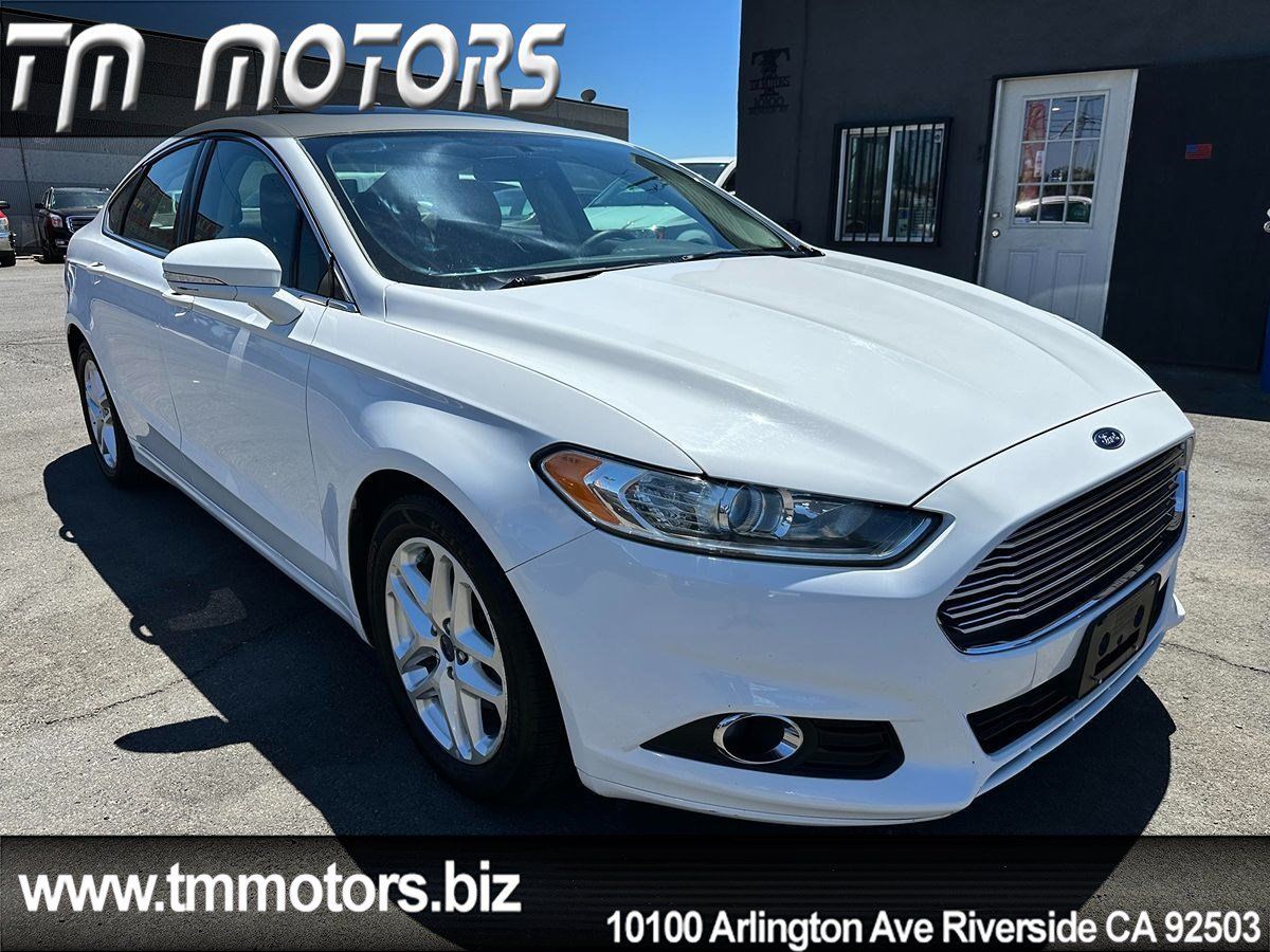Used 2016 Ford Fusion SE w/ Equipment Group 202A FWD image 18