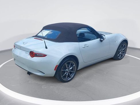Used 2019 MAZDA MX-5 Miata Grand Touring w/ GT-S Package RWD image 5