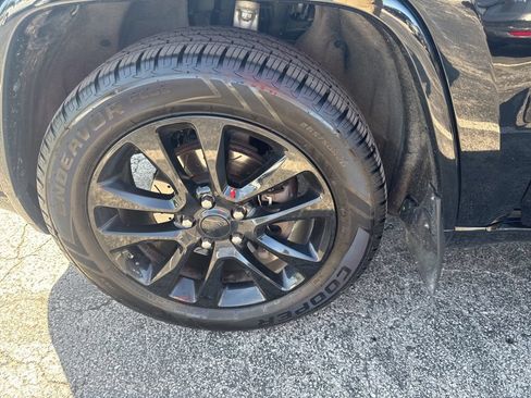 Used 2019 Jeep Grand Cherokee Altitude AWD/4WD image 47