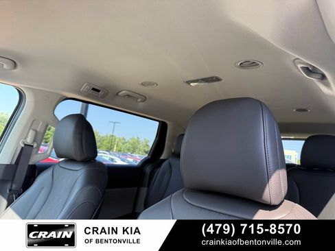 New 2026 Kia Carnival FWD image 22