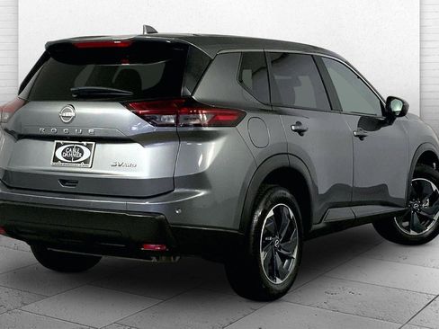 Used 2024 Nissan Rogue SV image 13