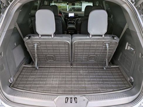 Certified 2023 Ford Explorer ST-Line w/ Class IV Trailer Tow Package image 20