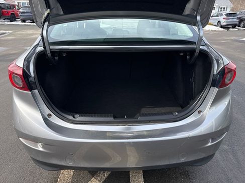 Used 2016 MAZDA MAZDA3 i Touring w/ Popular Equipment Package image 21