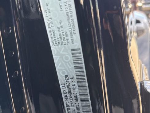 Used 2025 Jeep Wrangler Unlimited Sahara image 35