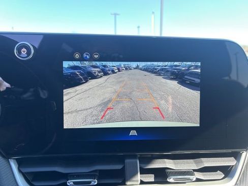 New 2026 Chevrolet Equinox LT FWD image 21