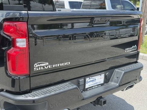Used 2023 Chevrolet Silverado 1500 High Country w/ High Country Premium Package AWD/4WD image 12