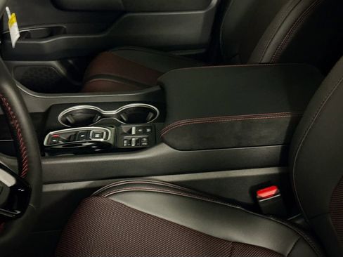 New 2026 Honda Pilot Black Edition image 39