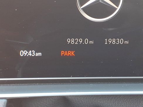 Used 2024 Mercedes-Benz GLS 580 4MATIC image 35