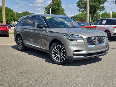 Used 2023 Lincoln Aviator Reserve w/ Equipment Group 201A AWD/4WD image 32