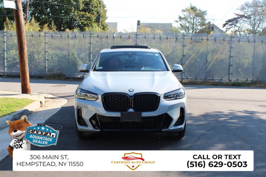 Used 2023 BMW X4 xDrive30i w/ M Sport Package AWD/4WD image 3