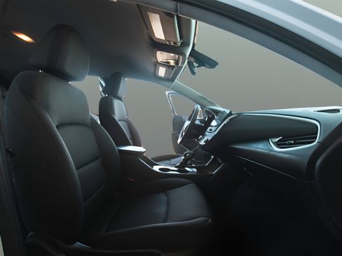 Used 2022 Chevrolet Malibu LS FWD image 14