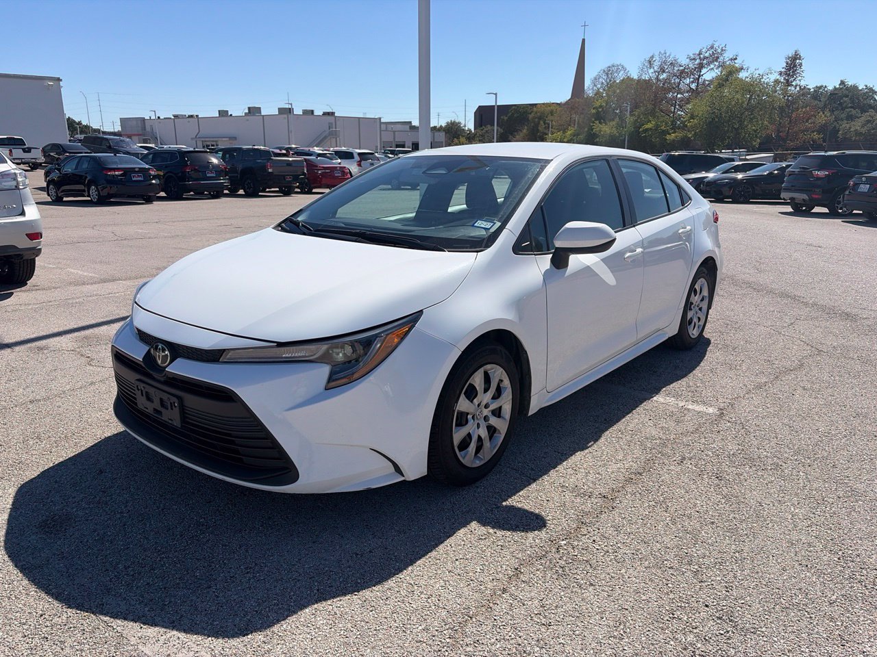 Used 2025 Toyota Corolla LE FWD image 6