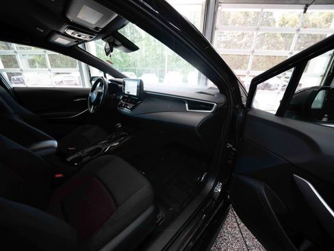Used 2024 Toyota Corolla SE FWD image 25