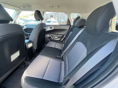 Used 2025 Kia Soul LX w/ LX Technology Package image 23