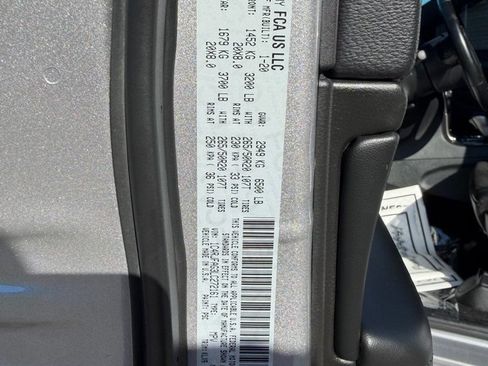 Used 2020 Jeep Grand Cherokee Altitude AWD/4WD image 17