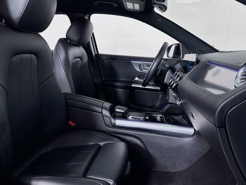 Certified 2023 Mercedes-Benz GLA 250 image 7