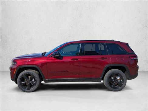 New 2024 Jeep Grand Cherokee Altitude image 5