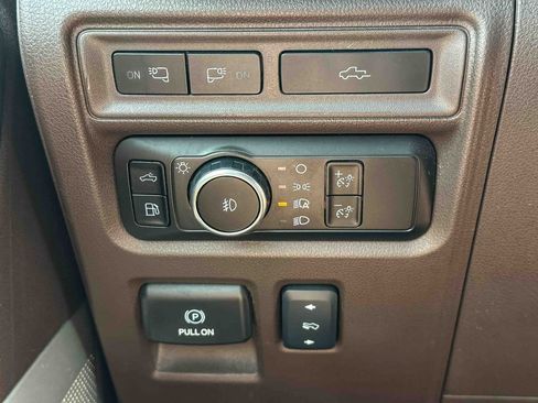 Used 2023 Ford F150 King Ranch w/ Equipment Group 601A High AWD/4WD image 36