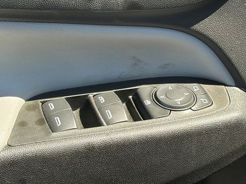 Used 2024 Chevrolet Equinox LS w/ LS Convenience Package FWD image 6