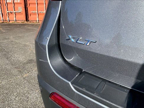 Used 2023 Ford Explorer XLT w/ Equipment Group 202A image 9