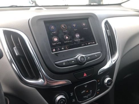 Used 2021 Chevrolet Equinox LS AWD/4WD image 6