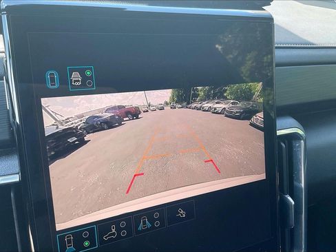 Used 2025 GMC Acadia Elevation FWD image 22