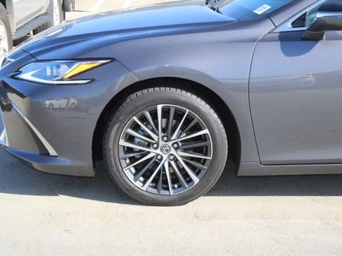 Certified 2023 Lexus ES 350 350 w/ Premium Package image 4