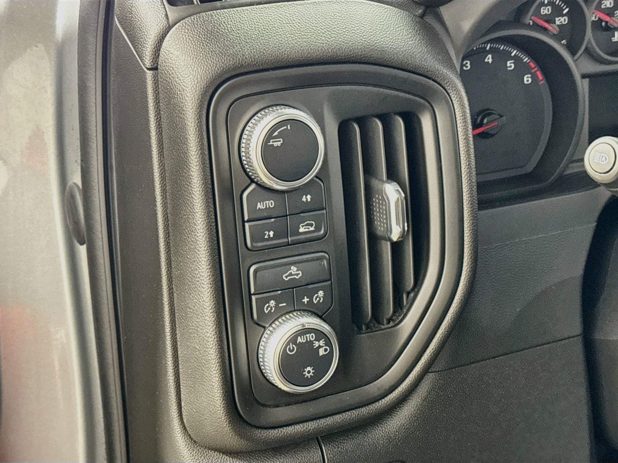 Used 2023 GMC Sierra 1500 Pro w/ Graphite Edition AWD/4WD image 11