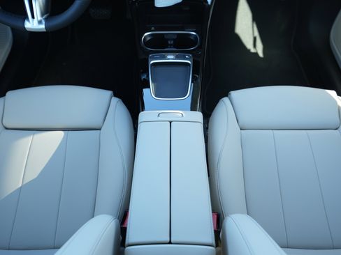 New 2026 Mercedes-Benz CLA 250 4MATIC image 27