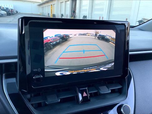 Used 2024 Toyota Corolla SE image 26