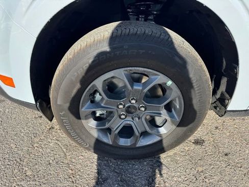 New 2025 Ford Maverick XLT image 9