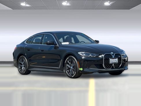 Certified 2023 BMW i4 eDrive40 RWD image 6