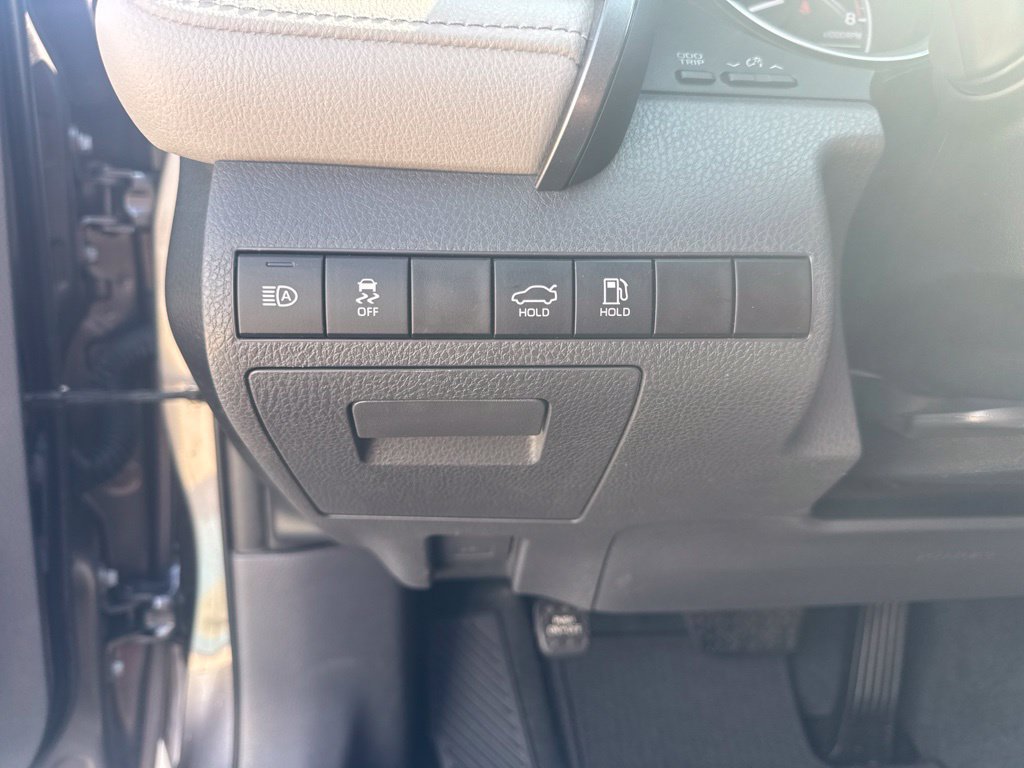 Used 2022 Toyota Camry LE FWD image 15