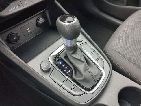 Used 2022 Hyundai Kona SEL w/ Cargo Package image 25