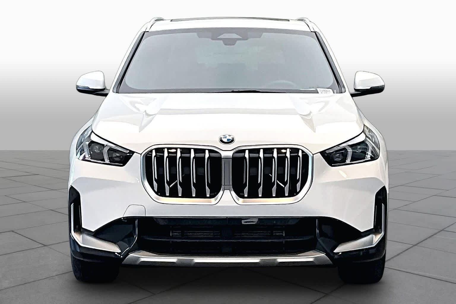 Used 2025 BMW X1 xDrive28i w/ Convenience Package AWD/4WD image 9