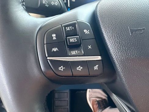 Used 2025 Ford Maverick Lariat w/ 4K Tow Package AWD/4WD image 29