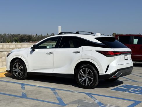 Certified 2025 Lexus RX 350 FWD w/ Technology Package image 9