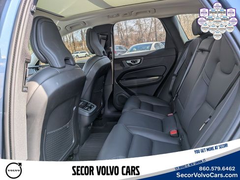 Used 2023 Volvo XC60 B5 Ultimate w/ Climate Package image 12
