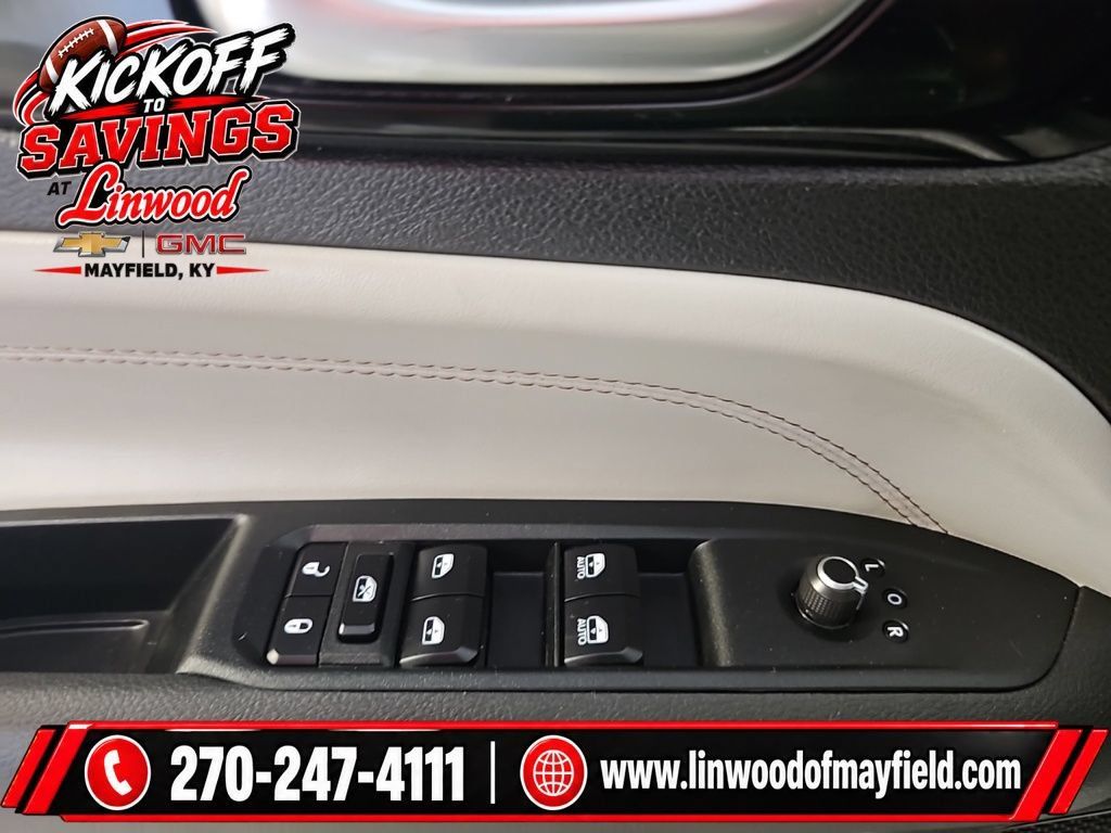 Used 2025 Jeep Compass Limited AWD/4WD image 17