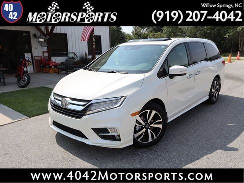 Used 2018 Honda Odyssey Elite image 1