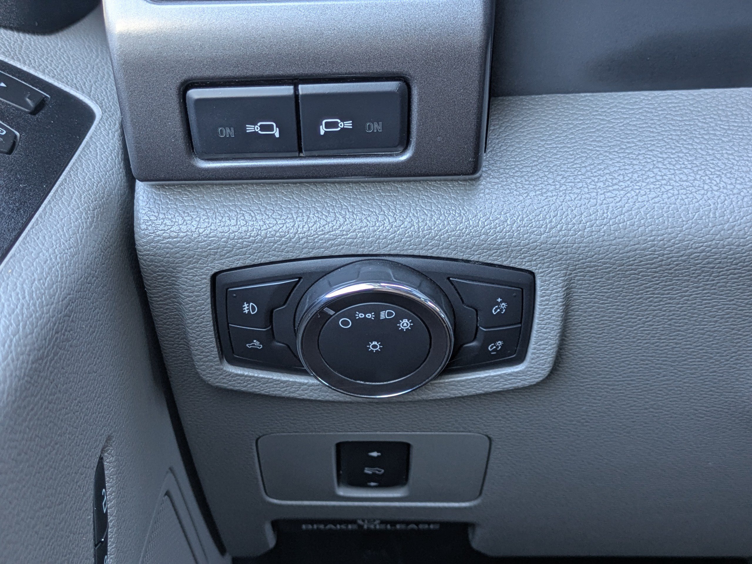 Used 2019 Ford F250 XLT w/ XLT Premium Package AWD/4WD image 21
