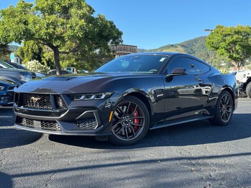 Used 2024 Ford Mustang GT Premium image 2