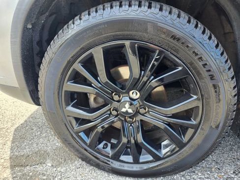 Used 2018 Mitsubishi Outlander Sport LE image 9