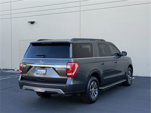 Used 2020 Ford Expedition Max XLT w/ Equipment Group 202A image 6