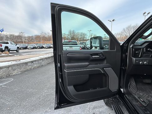 Certified 2024 GMC Sierra 2500 AT4X w/ AT4X AEV Edition image 25