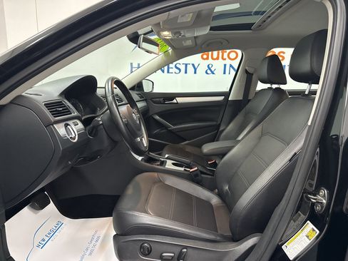 Used 2013 Volkswagen Passat 2.5 SE FWD image 6