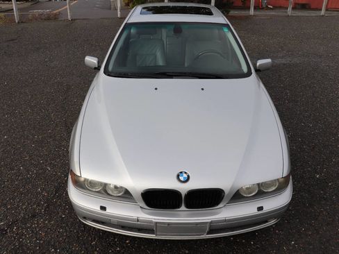 Used 2002 BMW 530i Sedan image 2