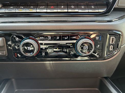 New 2026 Chevrolet Silverado 1500 ZR2 image 36